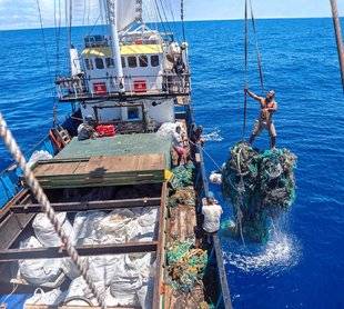 Closer 791 “Nous avons battu le record du plus grand nettoyage en mer avec 103 tonnes de déchets plastiques”