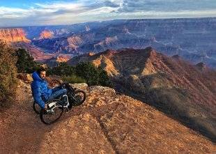 Closer 793 “Aventurier tétraplégique, je fais le tour du monde en fauteuil roulant”