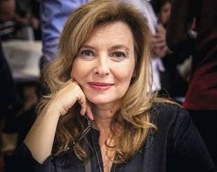 Closer 794 Elle a refusé Les Grosses Têtes, mais arrive sur RTL Soir