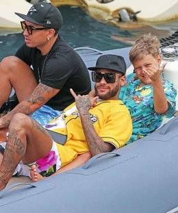 Closer 795 AVEC SON FILS AUSSI, C'EST UN CHAMPION !