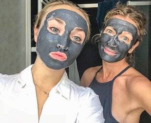 Closer 799 Ces stars qui respectent (vraiment) le port du masque