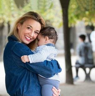 Closer 800 “J'ai fait un bébé toute seule par PMA en Espagne”