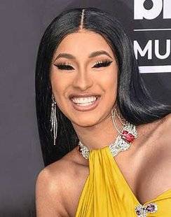 Closer 801 CARDI B ET OFFSET