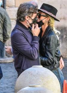 Closer 804 C'EST DÉJÀ L'AMOUR FOU À ROME !