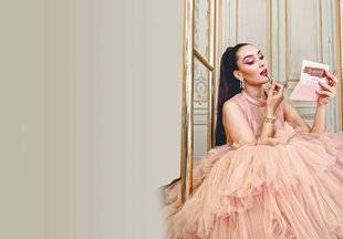 Closer 805 Gros plan sur The Doll Beauty