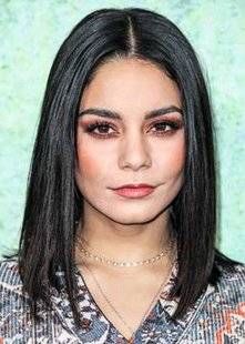 Closer 807 VANESSA HUDGENS ET COLE TUCKER