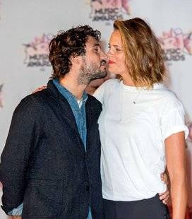 Closer 807 Ces couples qui ont officialisé une bonne nouvelle aux NMA