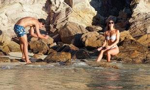 Closer 810 “POSE” TENDRESSE À SAINT-BARTH…