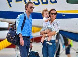 Closer 810 La sœur de Kate attend son deuxième enfant