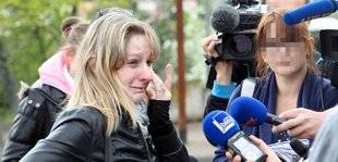Closer 811 Condamnée à 20 ans de prison, la mère de Fiona tente de se suicider en sortant du procès
