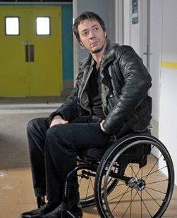 Télé Star 2208 Les handicapés et les précaires toujours sous-représentés