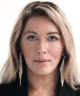 Télé Star 2208 Le CV de Loana