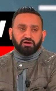 Télé Star 2220 Bourre-pif dans le PAF