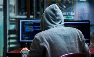 Télé Star 2222 Igor '' Aujourd'hui, un hackeur peut tout pirater ''
