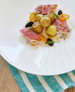 Télé Star 2224 Filets de rouget, pommes de terre de Noirmoutier et ail noir