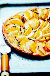 Télé Star 2231 Tarte fine aux pêches et nectarines