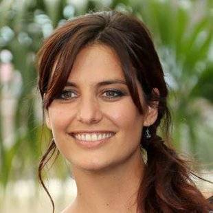 Télé Star 2232 Quelle série Laëtitia Milot tourne à La Réunion ?