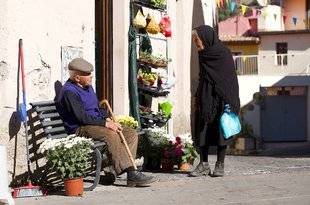 Télé Star 2232 Les centenaires ont leurs paradis sur Terre