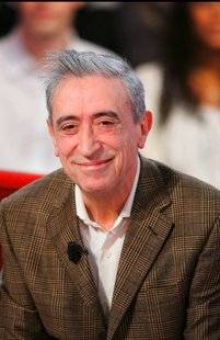 Télé Star 2235 'Le courant passait mal entre Coluche et Gérard Oury''
