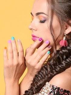 Télé Star 2235 Tendance L'été s'invite sur vos ongles
