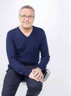 Télé Star 2239 '' On n'est pas couché continue à faire peur''