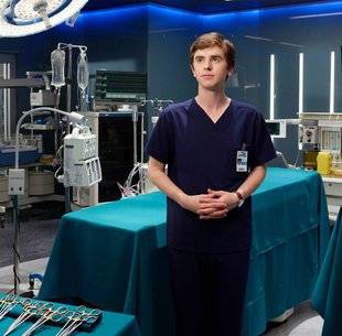 Télé Star 2240 Freddie Highmore "Shaun va être confronté à son plus grand défi ''