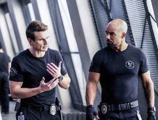 Télé Star 2240 S. W. A. T.