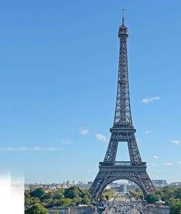 Télé Star 2241 La tour Eiffel en a vu de toutes les couleurs