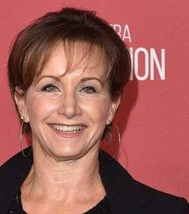 Télé Star 2241 Gabrielle Carteris réélue !