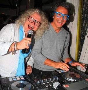 Télé Star 2245 DJs d'un jour : on achète !
