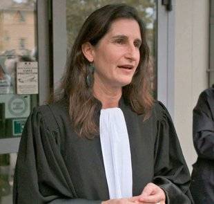 Télé Star 2245 '' Nous allons déposer des assignations au civil ''