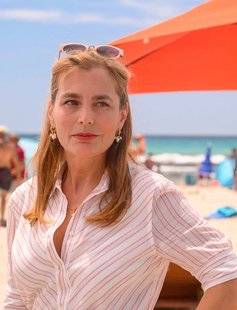 Télé Star 2248 '' J'ai eu plusieurs vies ''