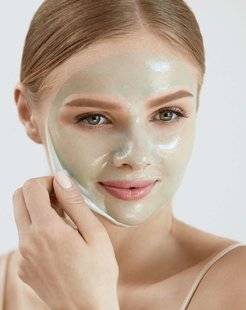 Télé Star 2249 À chaque peau son masque