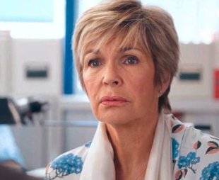 Télé Star 2254 Anne-Marie veut passer Noël en famille