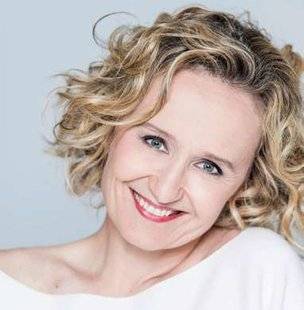 Télé Star 2254 Les 7 merveilles de Caroline Roux