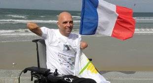 Télé Star 2256 “ Depuis que j'ai pris trois fois 20 000 volts, je distribue de l'énergie ”