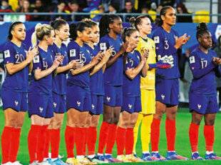 Télé Star 2434 Mondial féminin de foot : pourquoi aucune chaîne ne s'engage à le diffuser ?