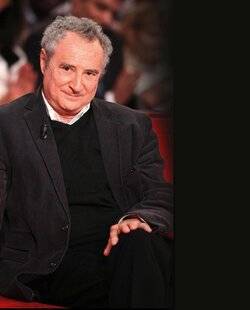 Télé Star 2437 Daniel Prévost ‘‘ Grâce à Noiret et Depardieu, j’ai cessé d’avoir le trac ! ’’