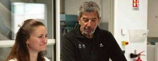 Télé Star 2494 Michel Cymes : La maladie ne doit pas arrêter nos rêves
