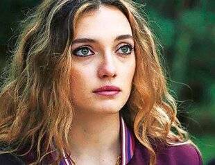 Télé Star 2497 Vic panique