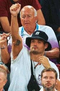 Télé Star 2499 Soutien pour les champions