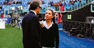 Télé Star 2535 Hélène Macurdy “ On est le troisième œil d'une retransmission télé ”