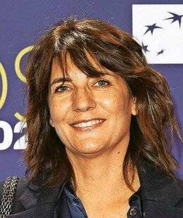Télé Star 2537 On garde le générique, on garde les tam-tams. On garde les codes.