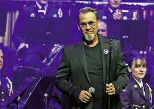 Télé Star 2538 Florent Pagny '' Mon album sortira en septembre ''