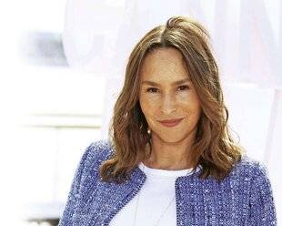 Télé Star 2538 Vanessa Demouy '' Tant que les gens s'aiment, il y a de l'espoir ''