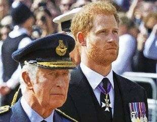 Télé Star 2548 Charles III et le prince Harry
