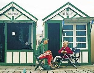 Télé Star 2550 Danièle : “ L'été, je vis dans ma cabine de plage ''