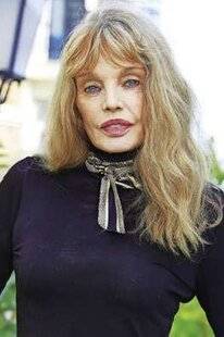 Télé Star 2553 Improbable Arielle Dombasle