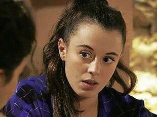 Télé Star 2554 Sara panique