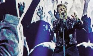 Télé Star 2555 David Hallyday “ Ma tournée parle de transmission familiale ”
